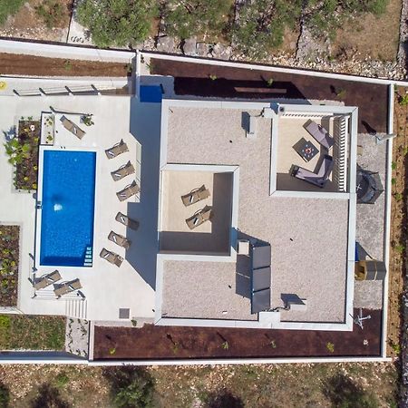 Villa Hileja Марина Екстериор снимка